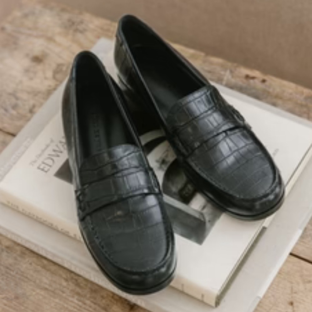 Jenni Layne Croc Embossed Loafer in Black Embossed Leather - 37